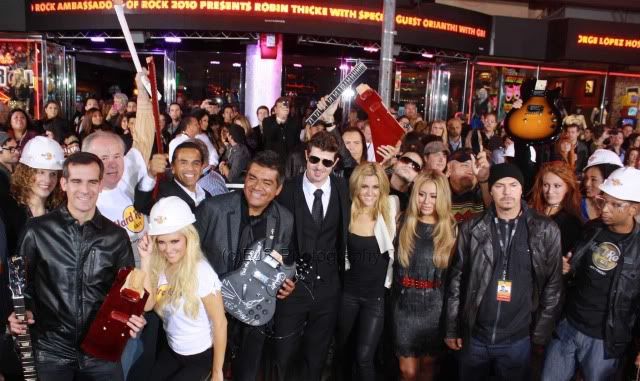 Antonio_Villaraigosa,George_Lopez,Robin_Thicke,Jay_Phillips,Angie_Everhart,Aubrey_ODay,Ashley_Roberts,Jeremy_London,Rememba_Ent,Hard_Rock_Cafe