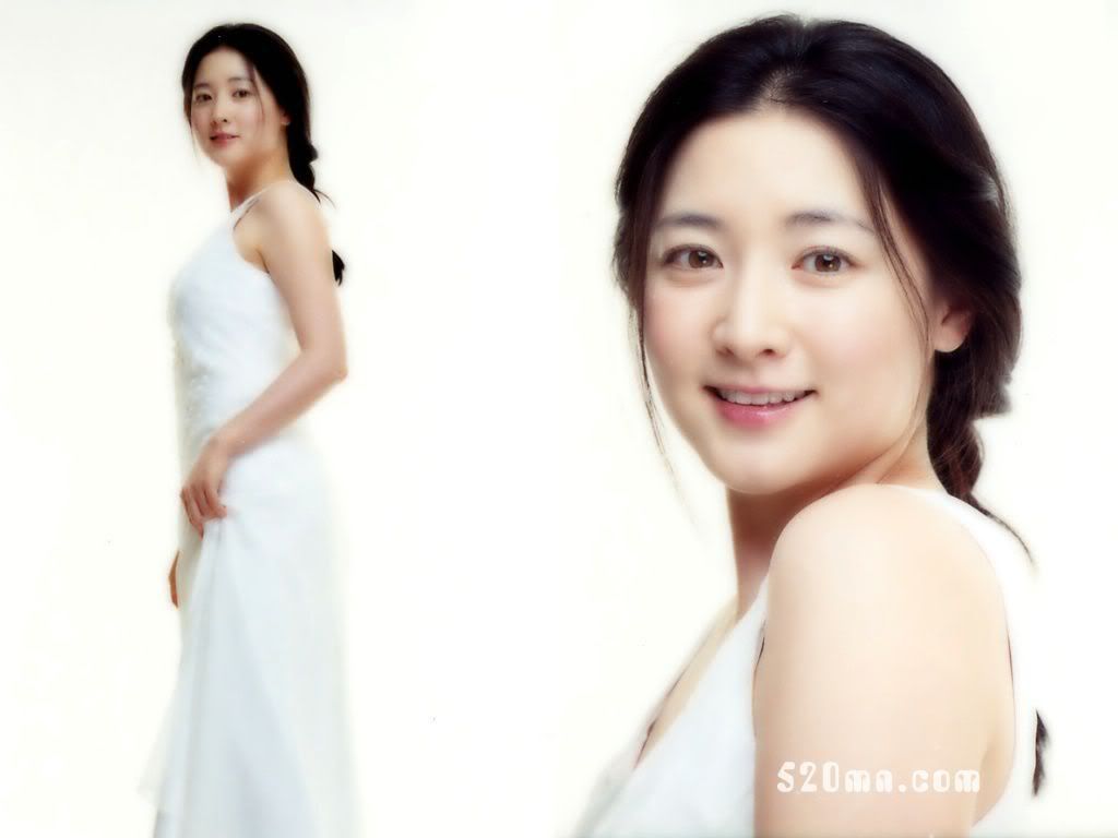 Lee Young Ae - Photo Gallery