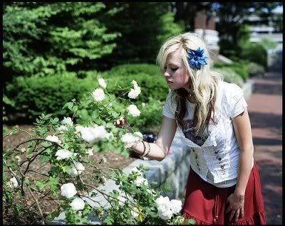 The image “http://i171.photobucket.com/albums/u298/haya_806/flower.jpg” cannot be displayed, because it contains errors.