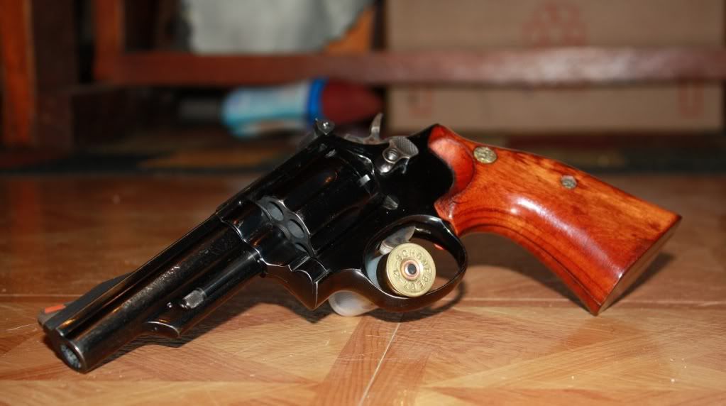 Revolver Pictures - Revolver Handguns
