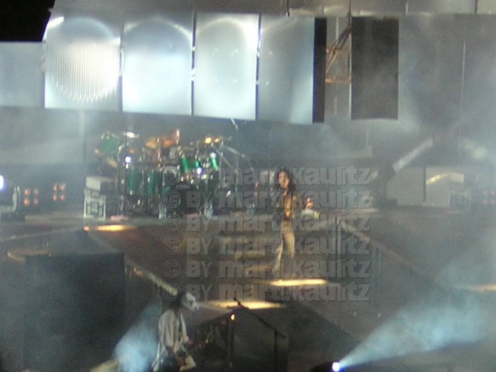 http://i171.photobucket.com/albums/u299/prahaconcert/DSCN4634.jpg?t=1175691861