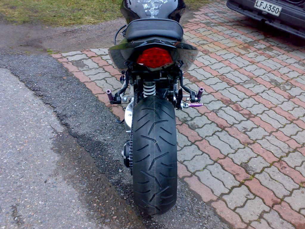 forum.bomber.fi - ..EWO 3 GSX-R 1100W... kuva kuva