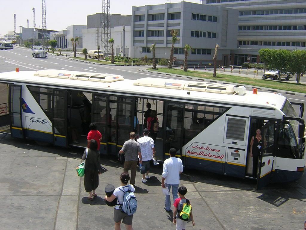 http://i171.photobucket.com/albums/u303/HURGHADATRIP/52BUS.jpg