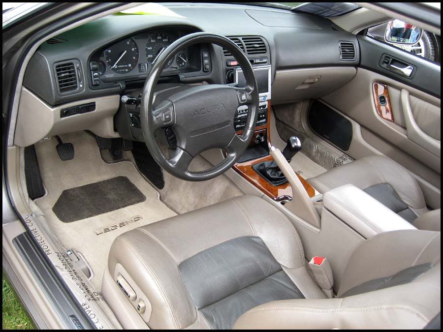 coupe_interior.jpg