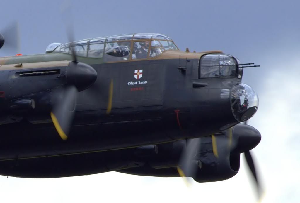 IMAGE: http://i171.photobucket.com/albums/u310/jasonskn/pilot_filtered.jpg