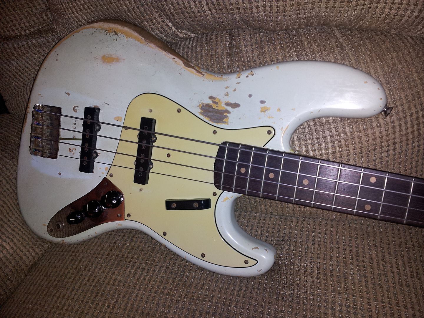 http://i171.photobucket.com/albums/u313/dbwinn/63%20Sonic%20Blue%20Jazz/20120512_115559.jpg