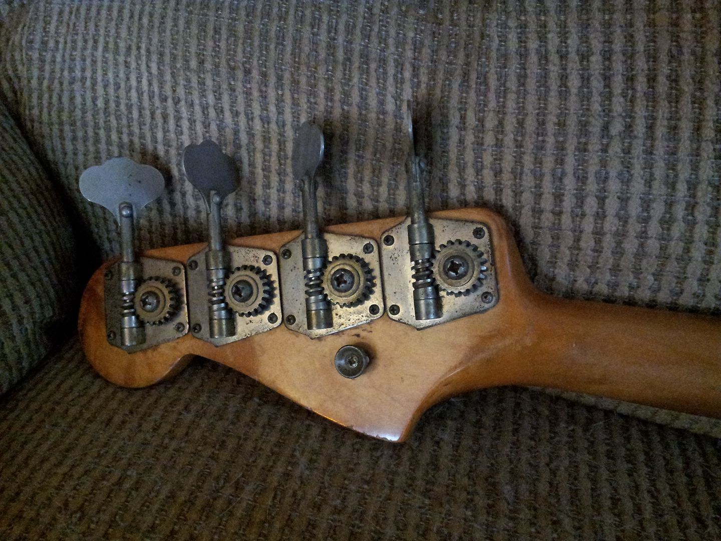 http://i171.photobucket.com/albums/u313/dbwinn/63%20Sonic%20Blue%20Jazz/20120512_115722.jpg