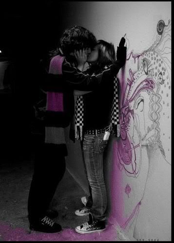 __Kiss___by_Ghothikas.jpg