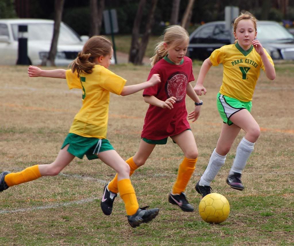 Avery's Soccer Scrimmage 3.6.2010-04