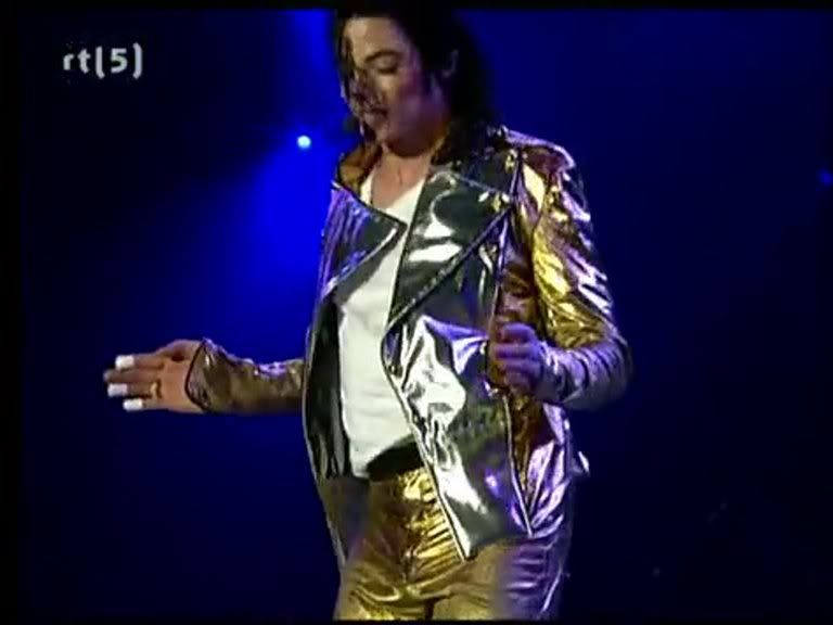 MichaelJacksonHWTLiveInMunichStrang.jpg