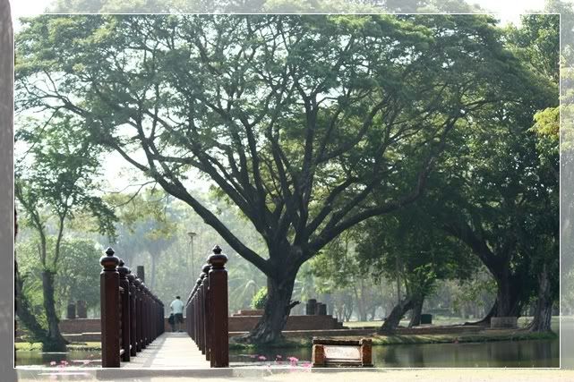 เที่ยวอุทยานประวัติศาสตร์สุ ขทัย