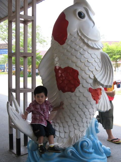 ทริปสุพรรณ