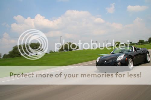 awesome rolling shots of the solstice (gxp) and nissan 350z | Pontiac ...